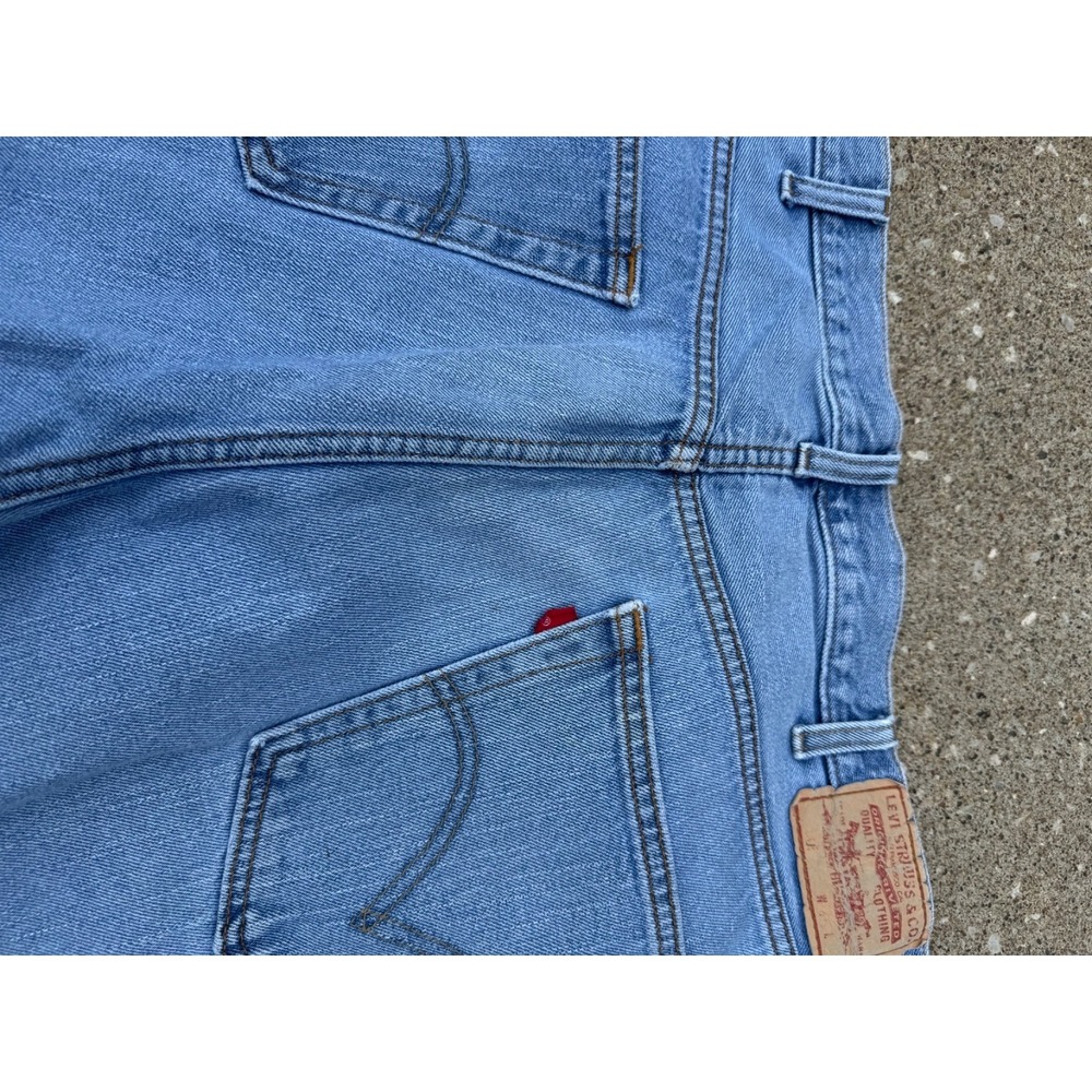 Levi's 505 Regular Fit Men's Jeans Light Wash Size 40x34‎ Made in 08 - Picture 15 of 16